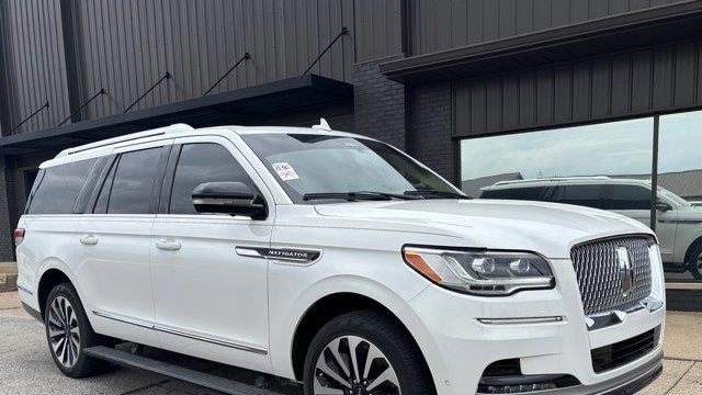 2023 Lincoln Navigator L Reserve
