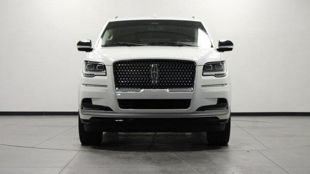 2023 Lincoln Navigator L Reserve