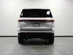 2023 Navigator L Thumbnail 4