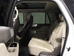 2023 Navigator L Thumbnail 12