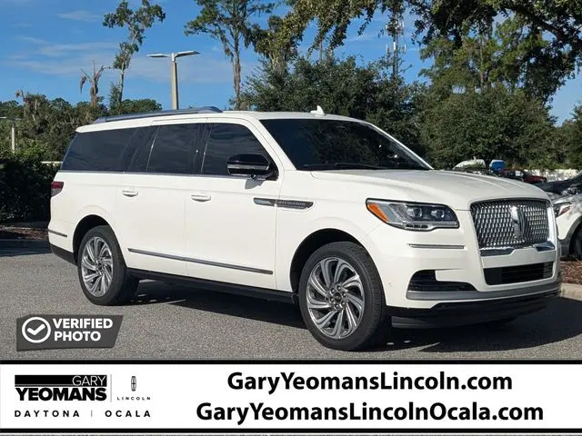 2023 Lincoln Navigator