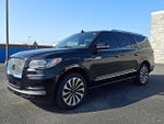 2024 Navigator L Thumbnail 3