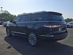 2024 Navigator L Thumbnail 4