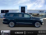 2024 Navigator L Thumbnail 2