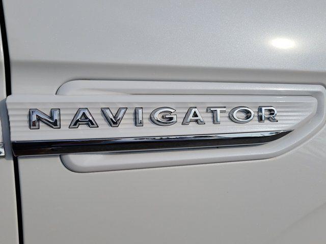 2024 Lincoln Navigator - $70,789