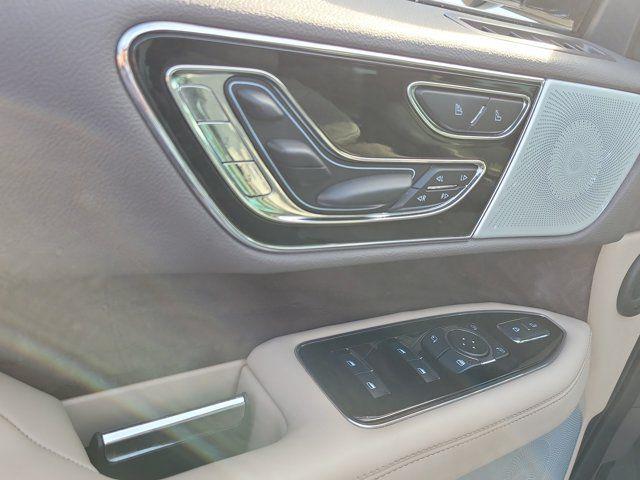 2024 Lincoln Navigator - $70,789