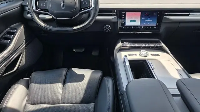 2025 Lincoln Navigator L Reserve