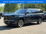 2025 Navigator L Thumbnail 2
