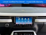 2025 Navigator L Thumbnail 8