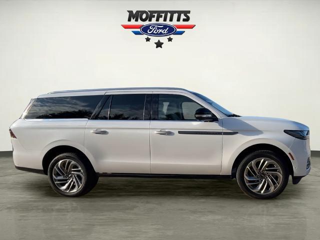 2025 Lincoln Navigator - $77,569