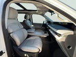 2025 Navigator L Thumbnail 22