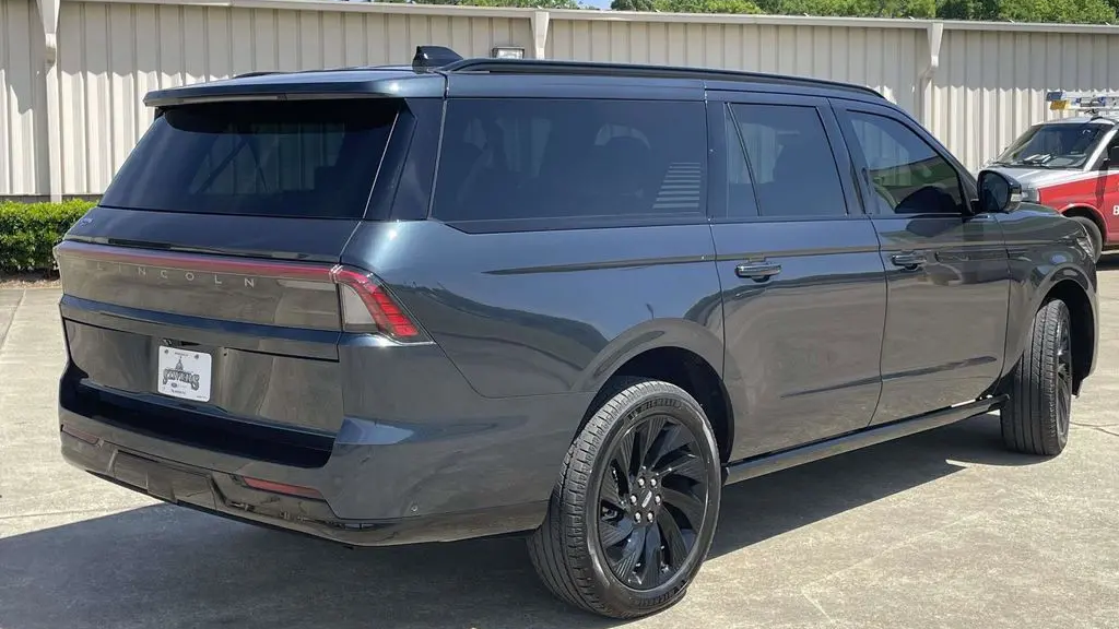 2025 Lincoln Navigator L Reserve