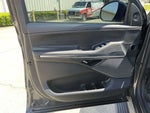 2025 Navigator L Thumbnail 15