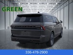 2026 Navigator L Thumbnail 8