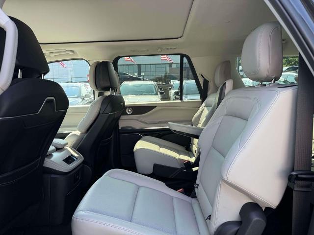 2026 Lincoln Navigator - $99,386