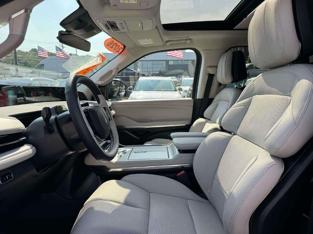 2026 Lincoln Navigator - $99,386