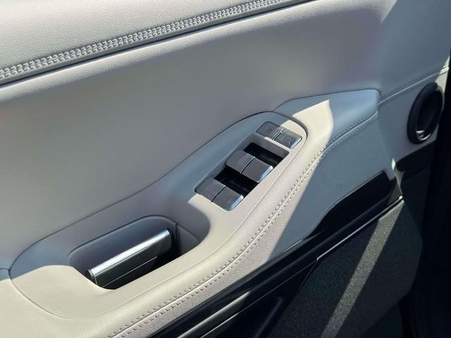 2026 Lincoln Navigator - $99,386