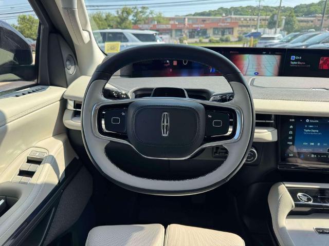 2026 Lincoln Navigator - $99,386