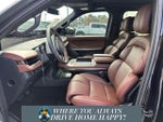 2026 Navigator L Thumbnail 7