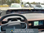 2026 Navigator L Thumbnail 12