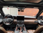 2023 Navigator L Thumbnail 12