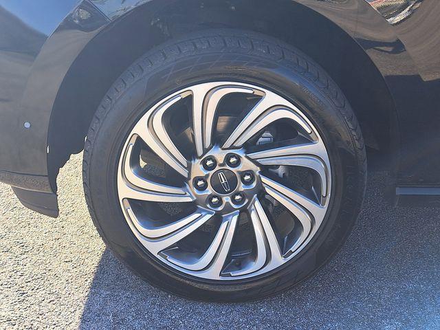 2023 Lincoln Navigator - $52,195