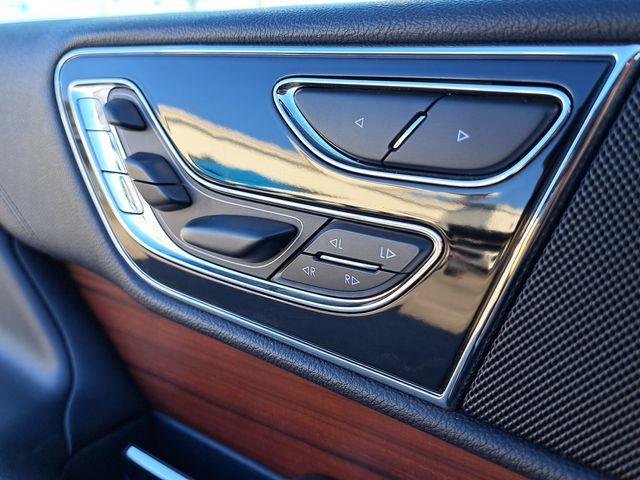 2023 Lincoln Navigator - $52,195