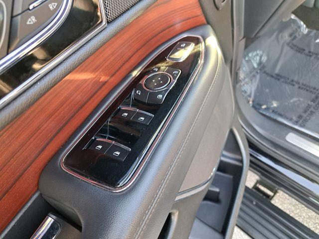 2023 Lincoln Navigator - $52,195
