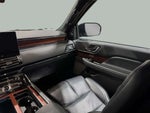 2023 Navigator L Thumbnail 21