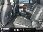 2023 Navigator L Thumbnail 8