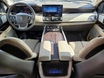 2023 Navigator L Thumbnail 14