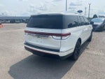 2023 Navigator L Thumbnail 6