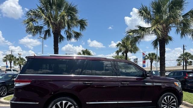 2023 Lincoln Navigator L Reserve