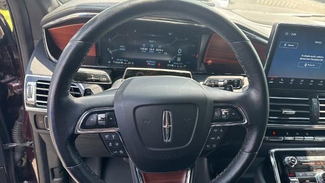 2023 Lincoln Navigator L Reserve
