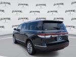 2024 Navigator L Thumbnail 3
