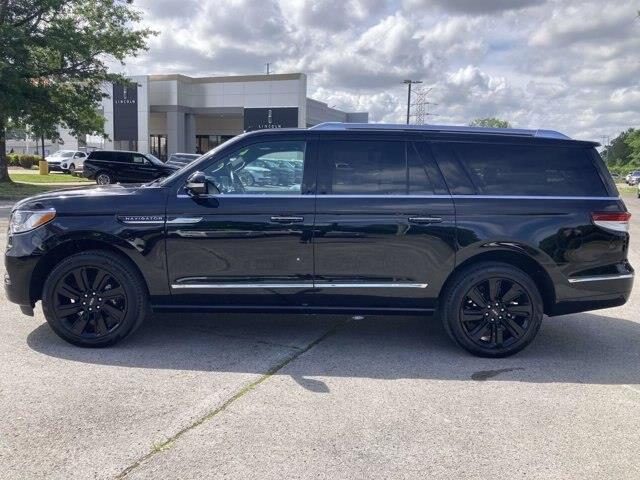 2024 Lincoln Navigator - $77,994