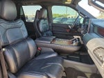 2024 Navigator L Thumbnail 25