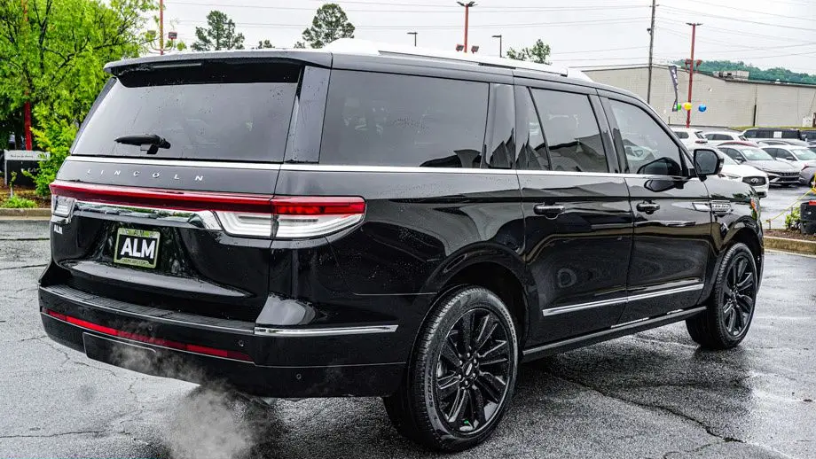 2024 Lincoln Navigator L Reserve
