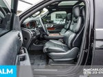 2024 Navigator L Thumbnail 19
