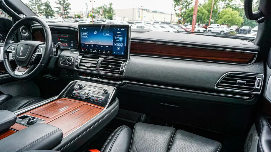 2024 Lincoln Navigator L Reserve