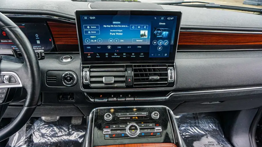 2024 Lincoln Navigator L Reserve
