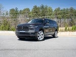 2025 Navigator L Thumbnail 1