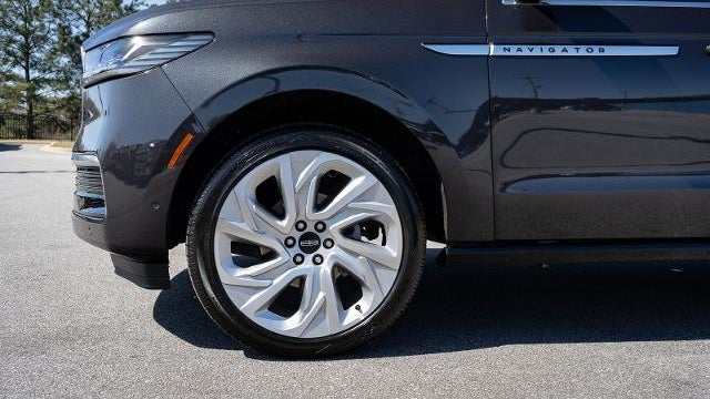 2025 Lincoln Navigator L Reserve