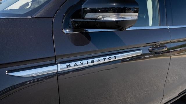 2025 Lincoln Navigator L Reserve