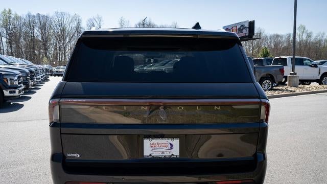 2025 Lincoln Navigator L Reserve