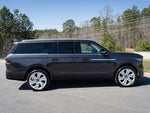 2025 Navigator L Thumbnail 21