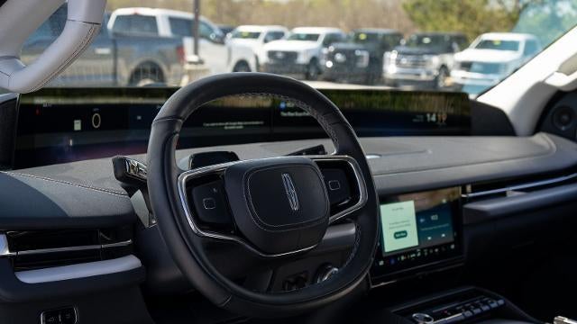 2025 Lincoln Navigator L Reserve