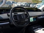 2025 Navigator L Thumbnail 24