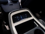 2025 Navigator L Thumbnail 35