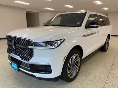 Photo of a 2025 Lincoln Navigator L 4X4 Reserve 4DR SUV for sale